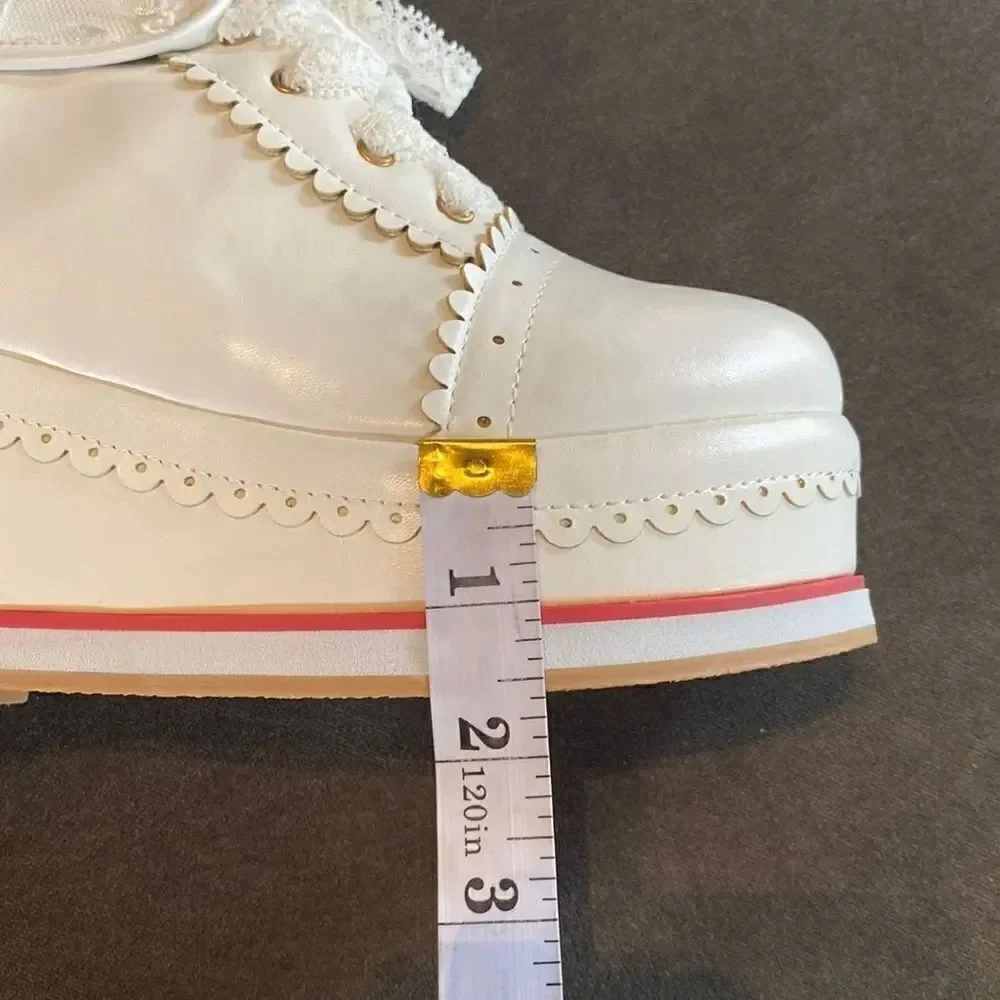 Women’s Platform Wedge Boots White Size EU 37 (6.5 US) NEW
